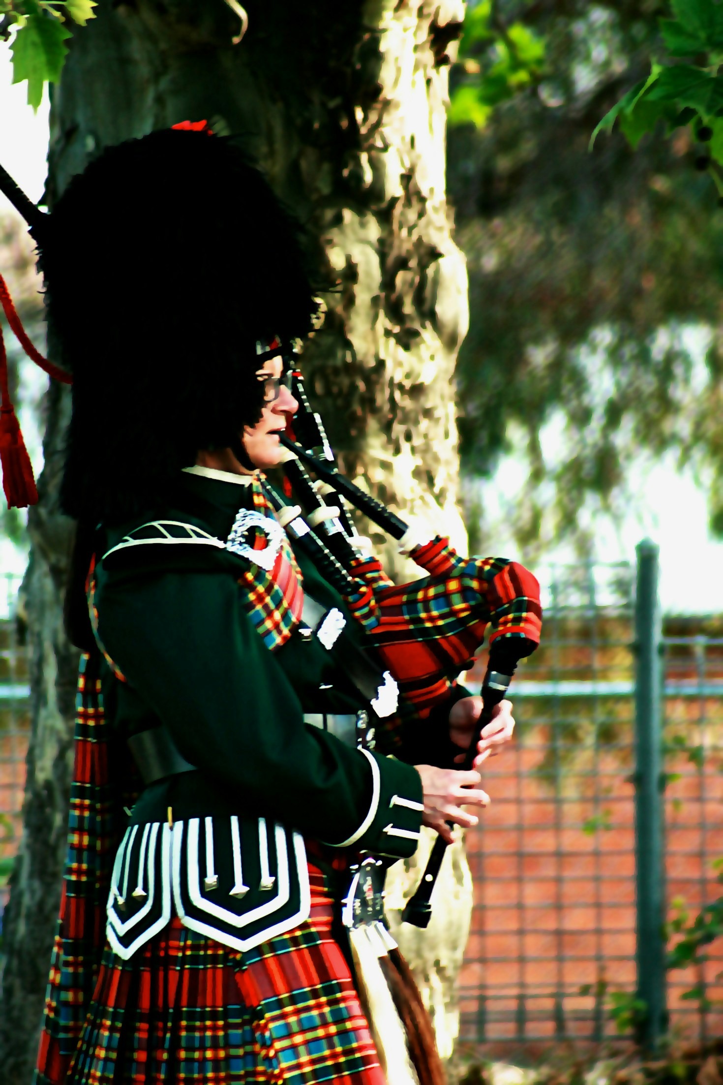 How Bagpiping Elevates Weddings and Events